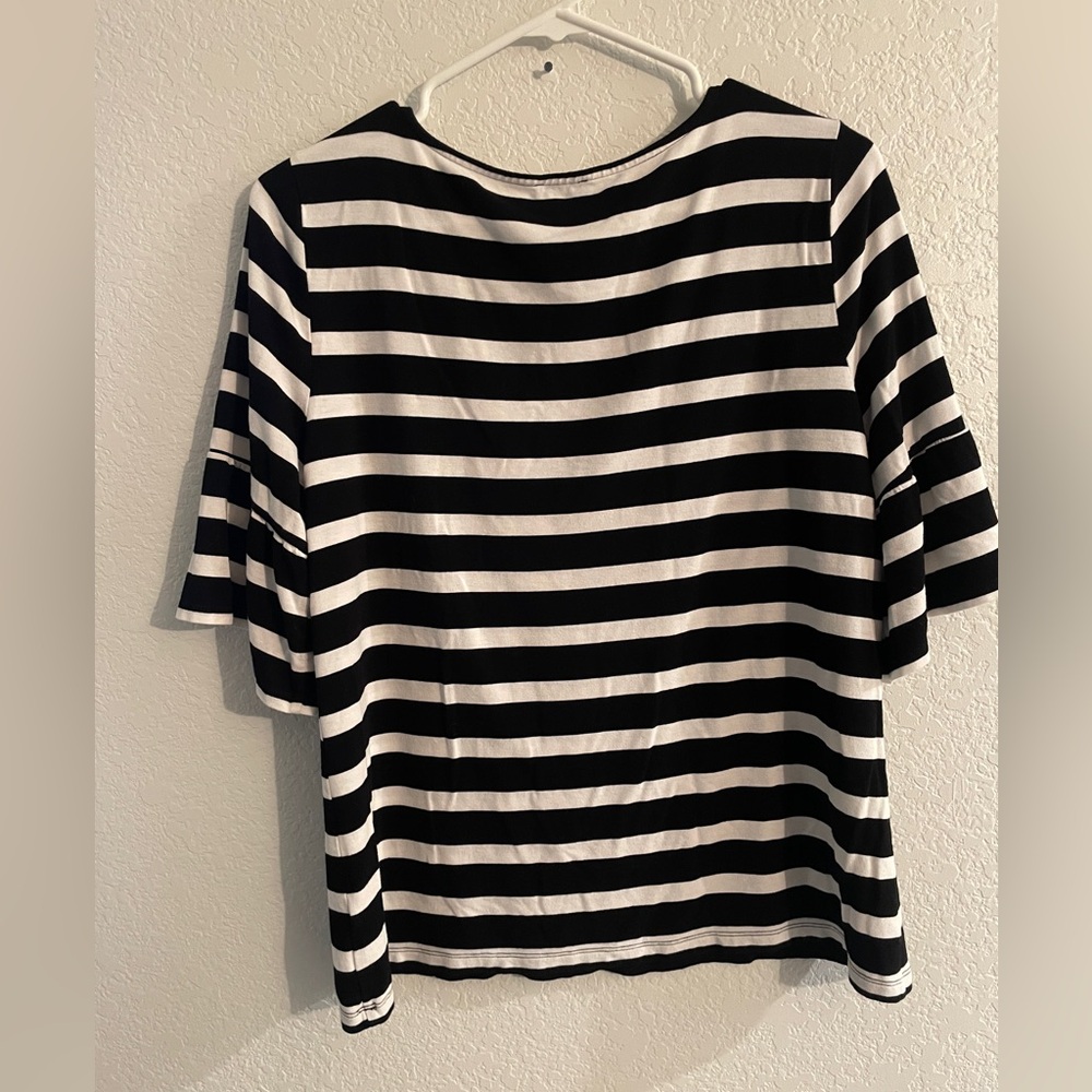 Talbots black and white striped shirt with flutter type sleeves size LP - Picture 4 of 4